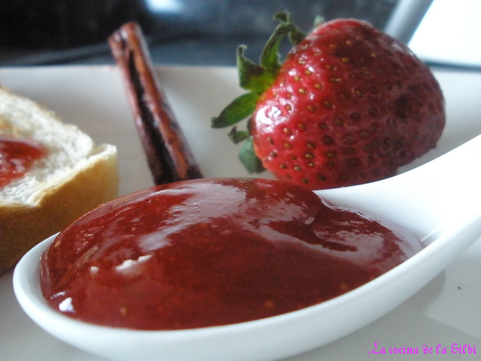 Mermelada de fresa con manzana